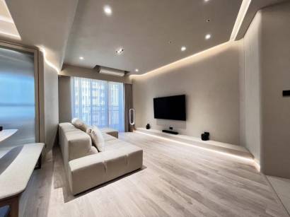 Gallery item