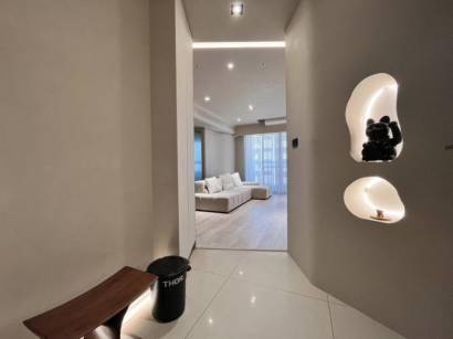 Gallery item