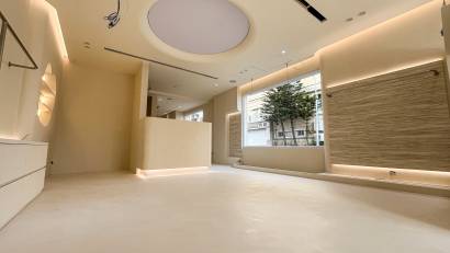 Gallery item