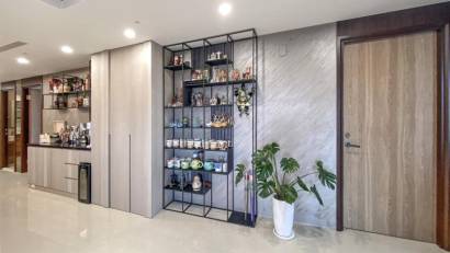 Gallery item