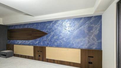 Gallery item