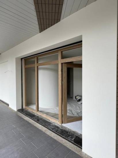 Gallery item